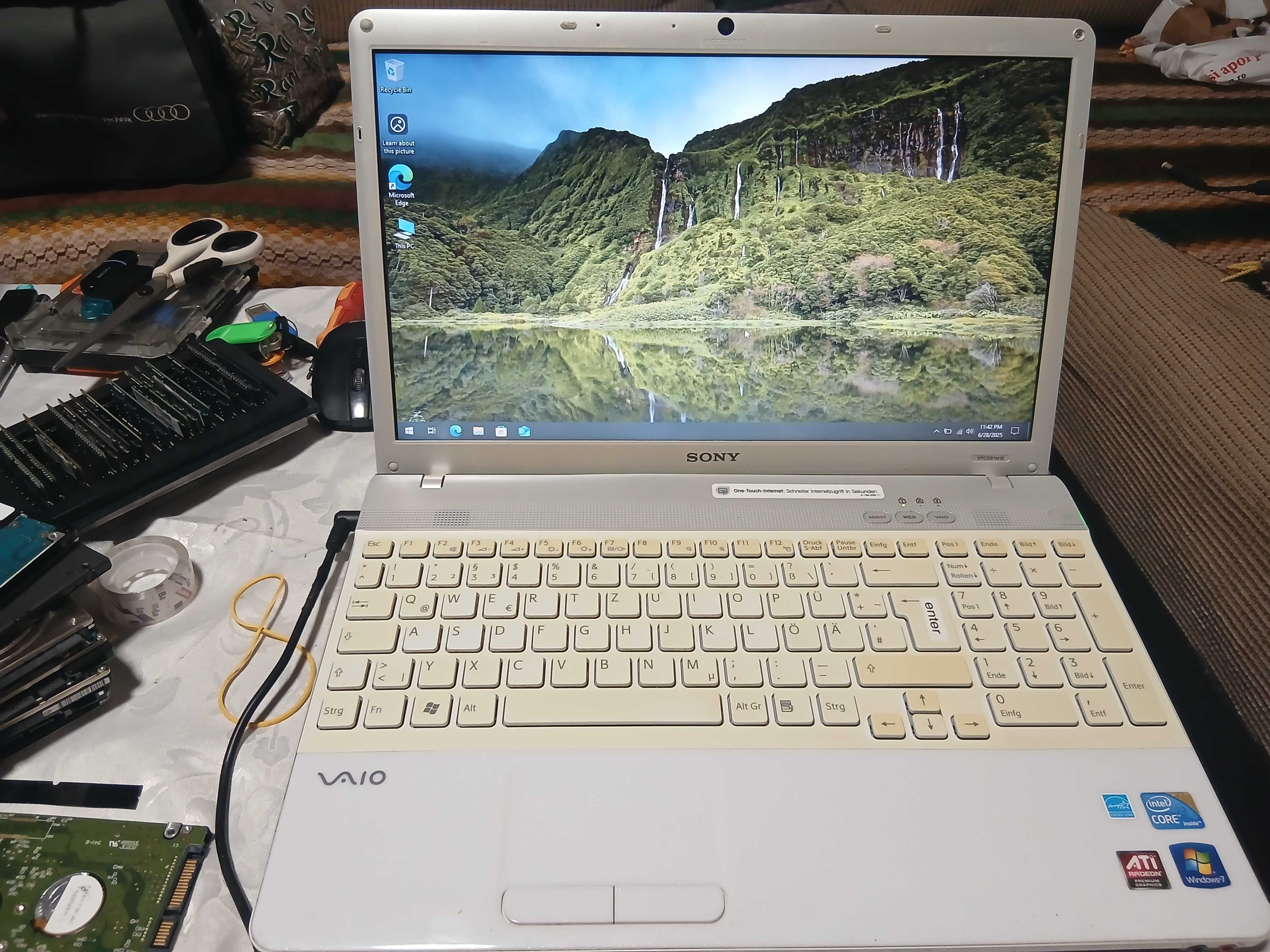 Laptop Sony Vaio PCG 71212M