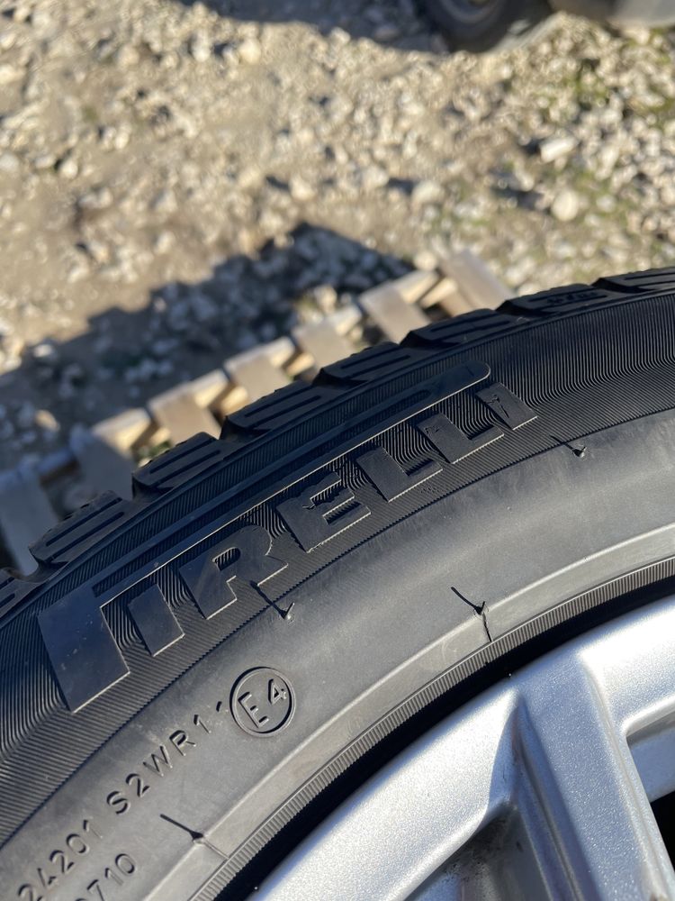 245/50/18 PIRELLI RunFlat 4бр. с джанти за BMW 5x112