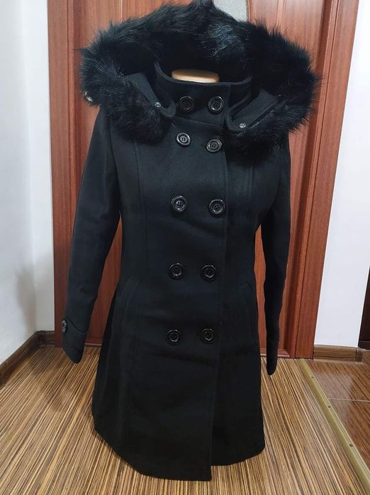 Hainā damă nouă marimea 36