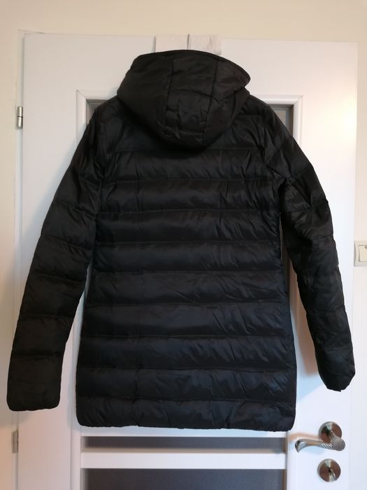 Geacă neagră cu puf/pene