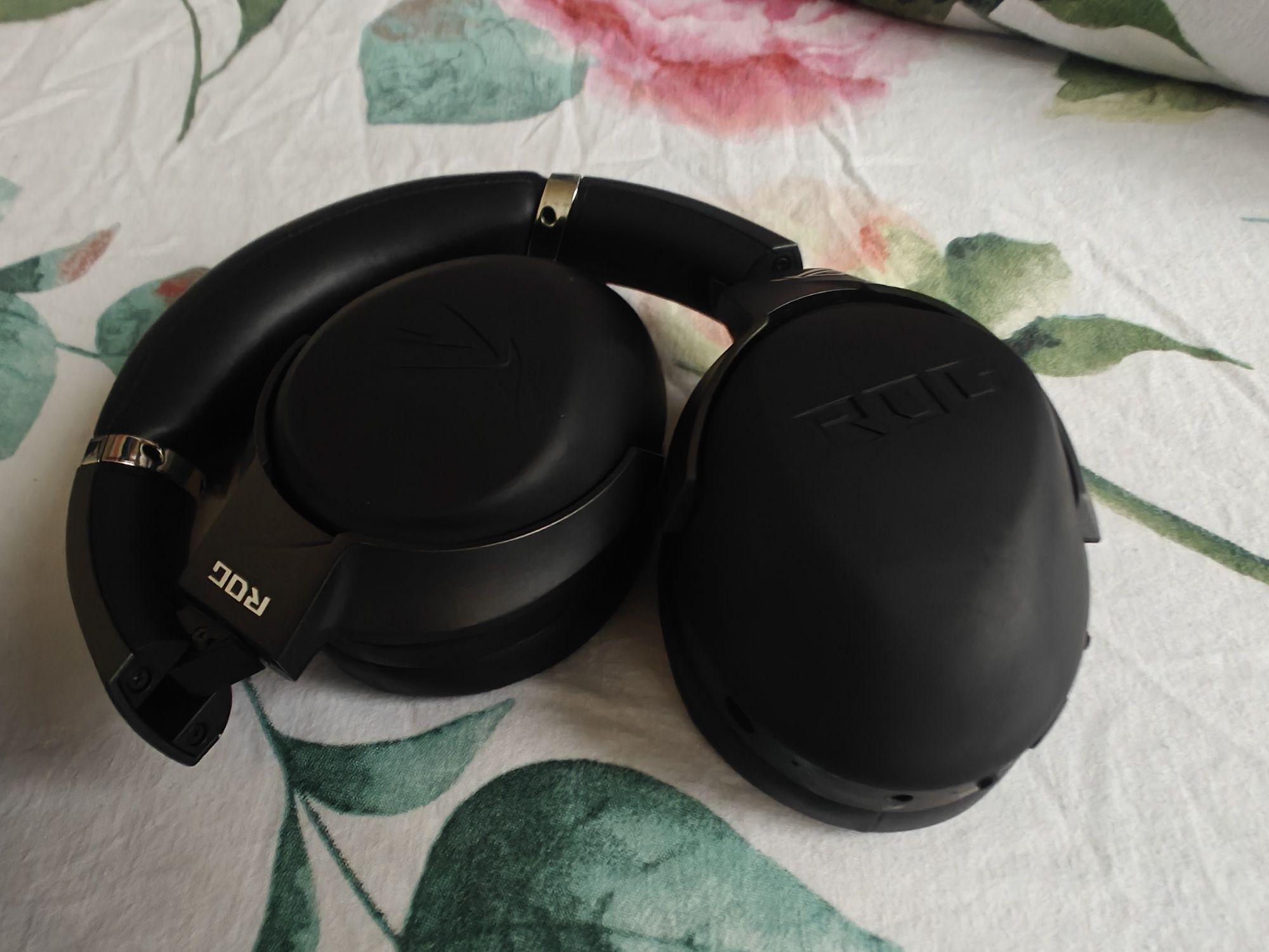 Asus rog strix go 2.4