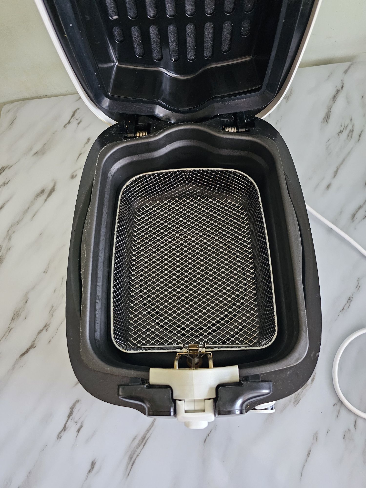 Фритюрник Tefal Super Uno FR3140 - Лесно пържене за цялото семейство