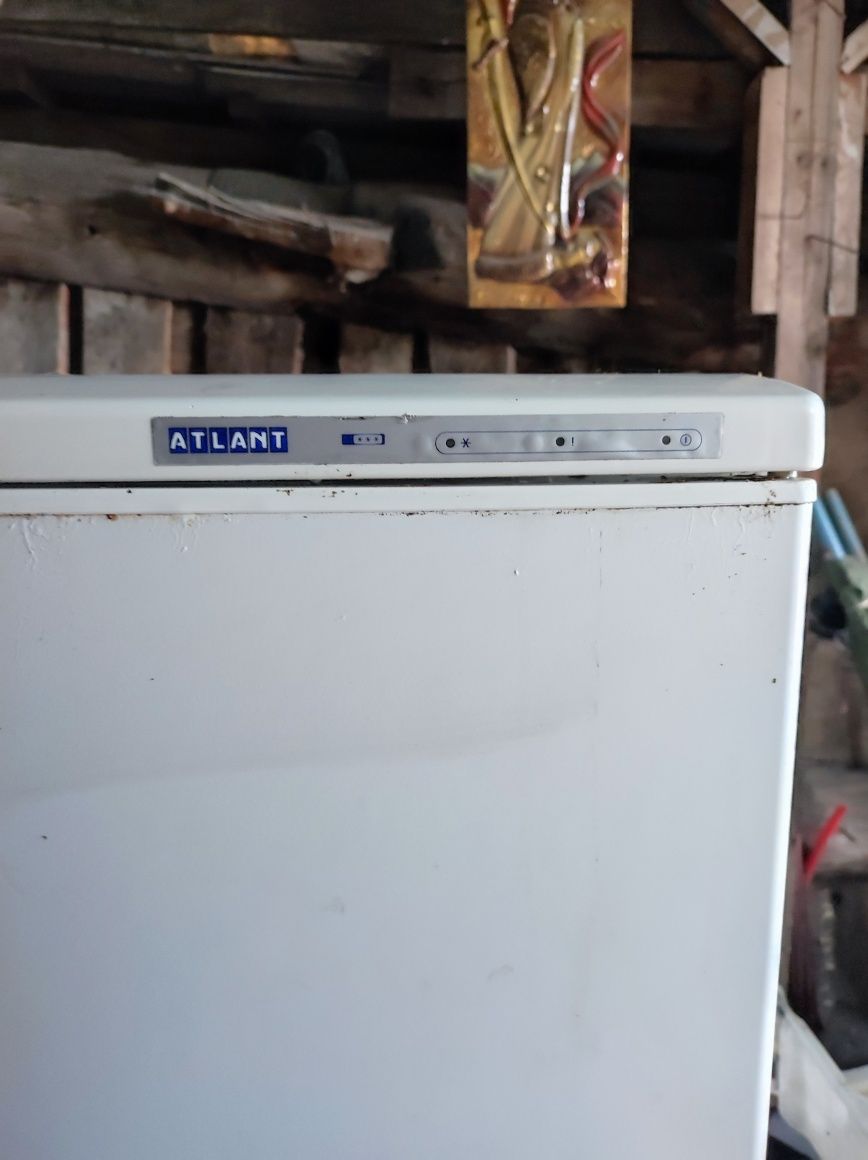 Продам морозилку