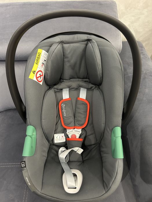 Кошче за кола Cybex с адаптери