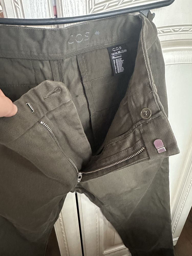 Pantaloni chino COS