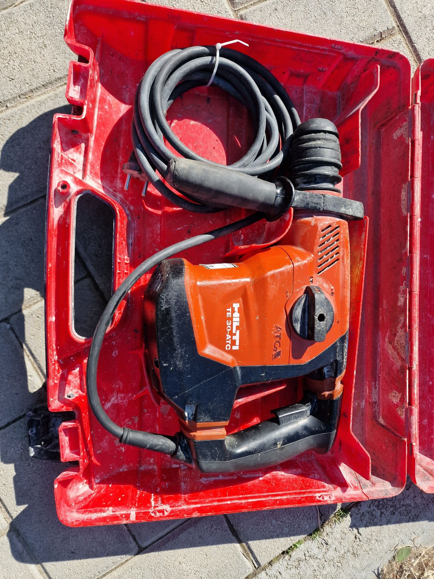 перфоратор Hilti TE30 AVR