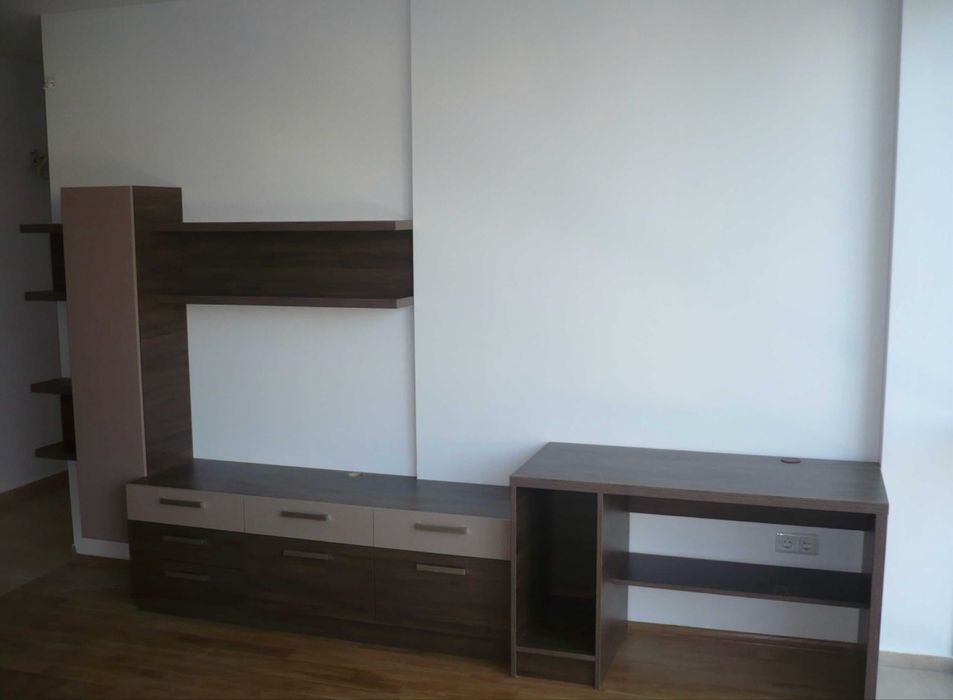 Холна секция по поръчка