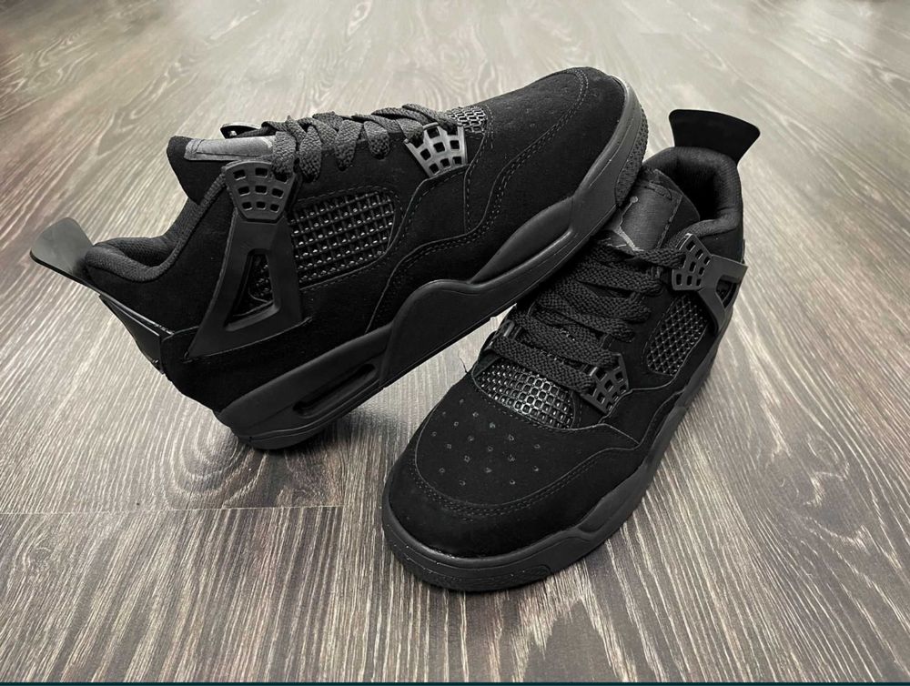 Jordan 4 Model Nou