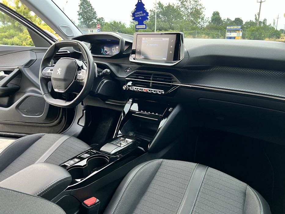 Peugeot 2008 Allure/automat/leduri