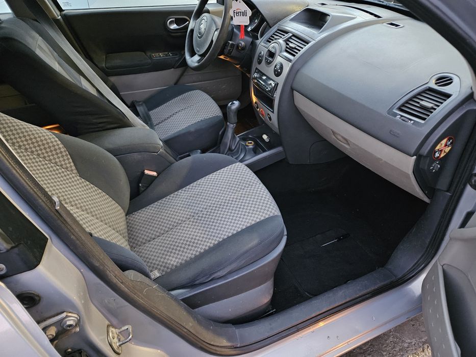 Vând Renault Megane2 1.5DCI An 2004