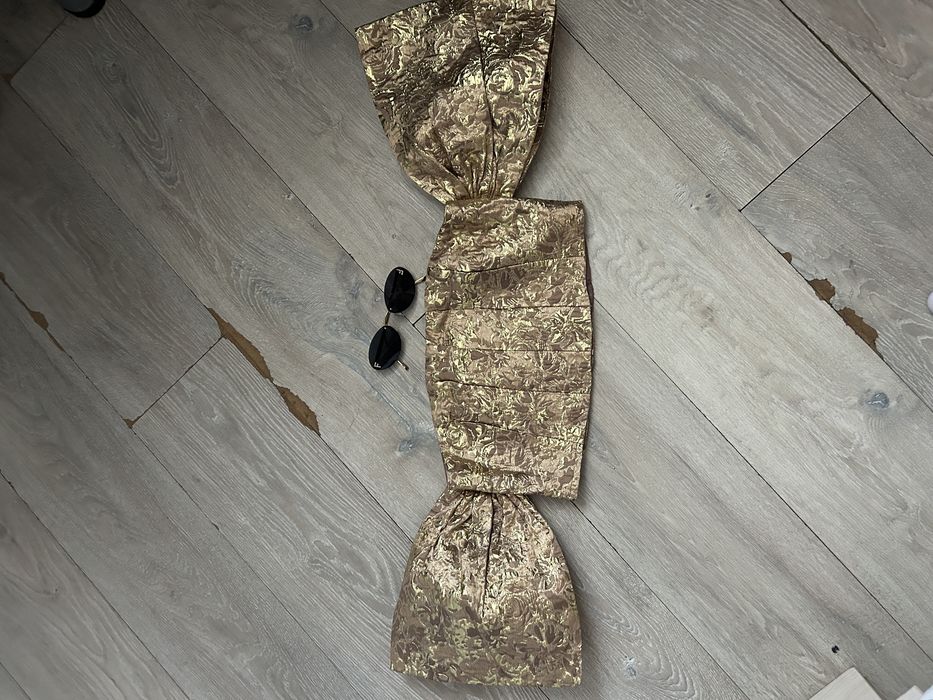 Дамски бюстие/та