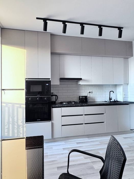 Kuxniya Mebel va Spalniy nabor Shkaf Prixojka yasaymiz