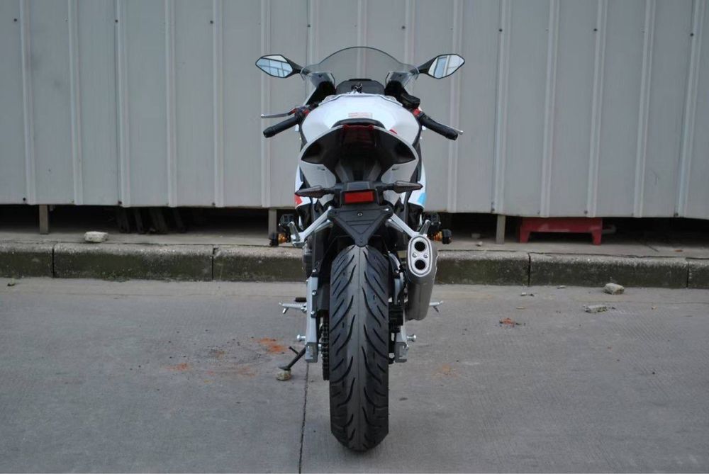Bmw 400rr 1 год офицальной гарантии