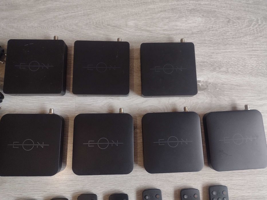 LOT 8 броя EON Android TV BOX