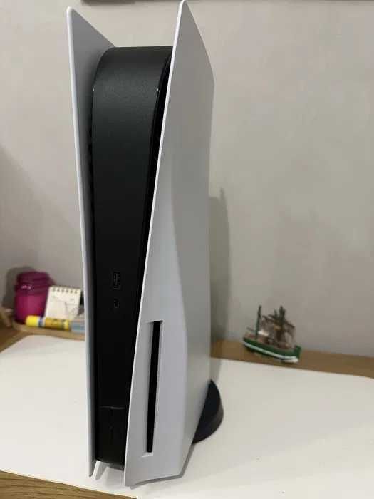 Sony PlayStation 5 с дисководом