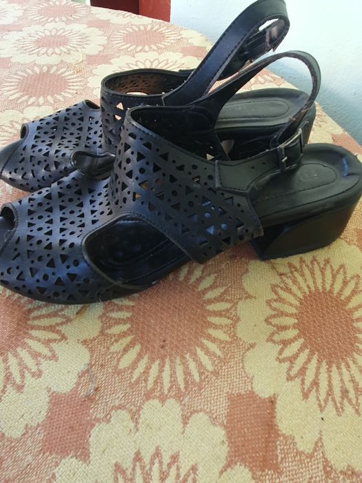 Дамски боти и обувки