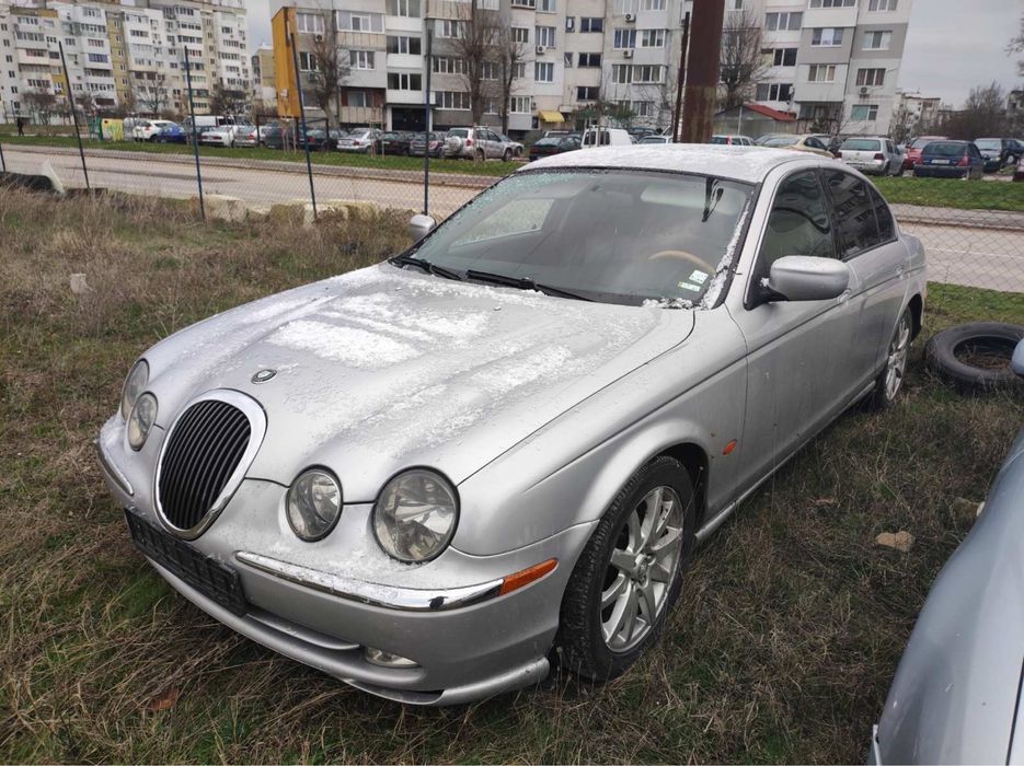 На части Jaguar S-type 4.0i, V8, 276 кс, AJ-V8 всичко налично