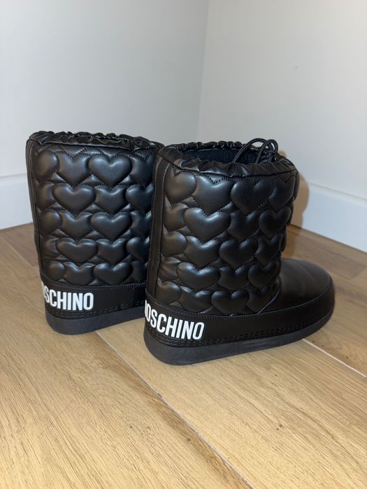 Черни ботуши / апрески Moschino нови