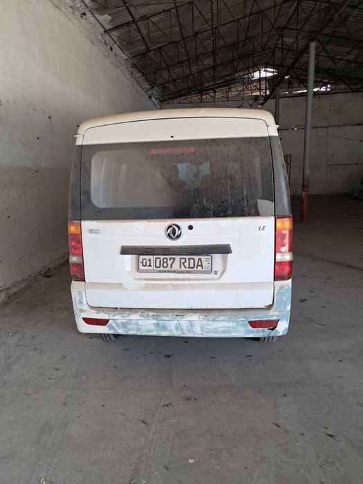 Avtomobil DONGFENG
