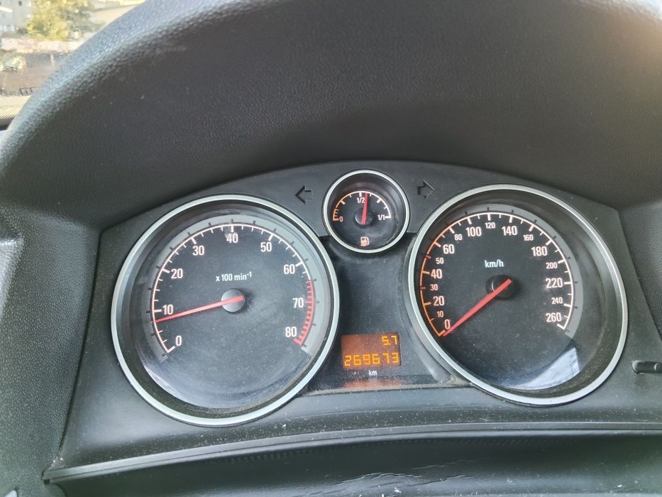 Opel Astra H 1.6 benzină