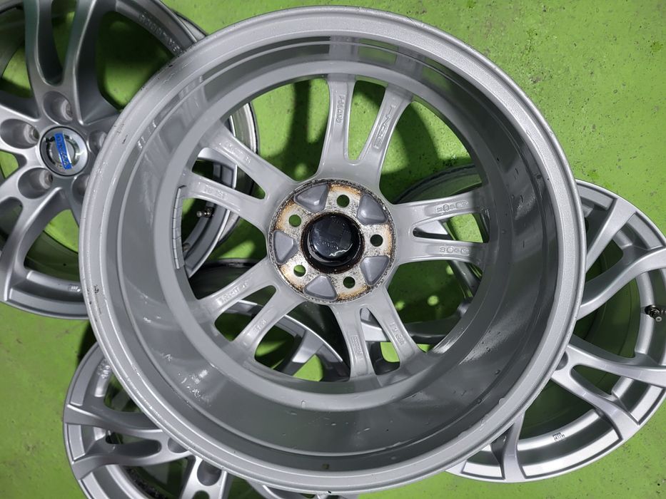 17 5x108 Volvo лети джанти 5х108