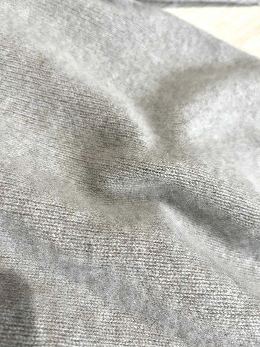 Pulover COS casmir 100% ultra moale, conditie perfecta