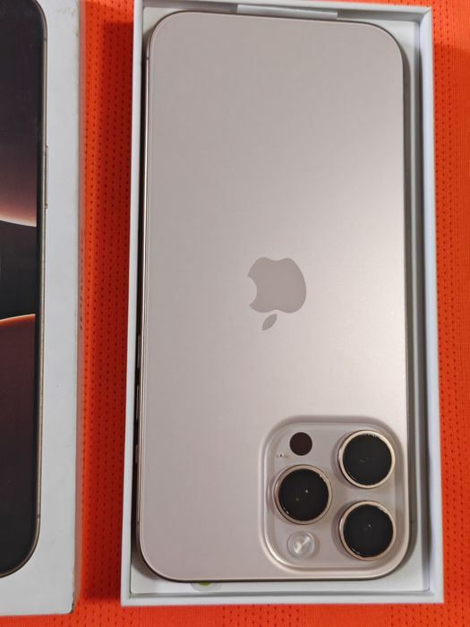 iPhone 16 Pro Max 256 gb akb 99