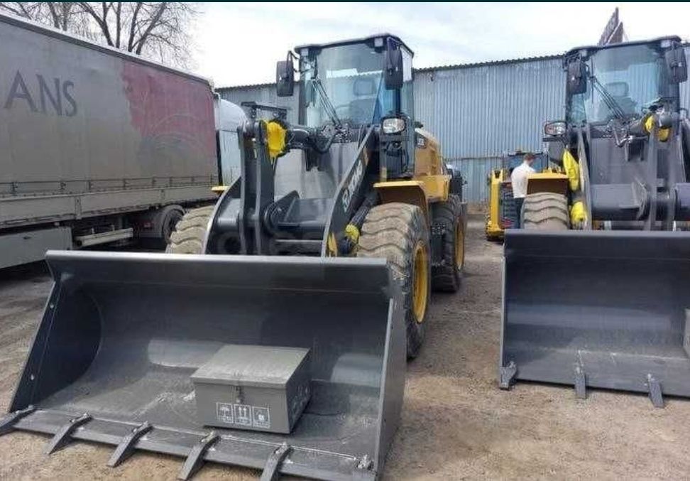 XCMG погрузчик LW300FN 1.8 куб янги 2025 версия сотувда тайёри