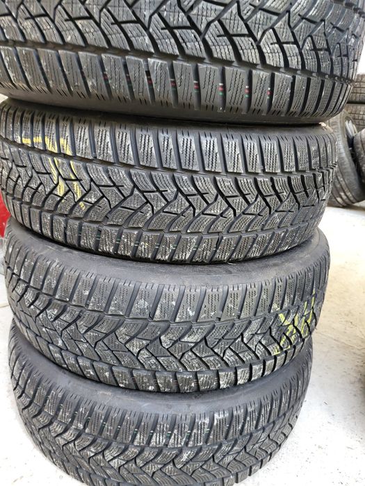 4 бр 205/60/16 Dunlop зимни гуми