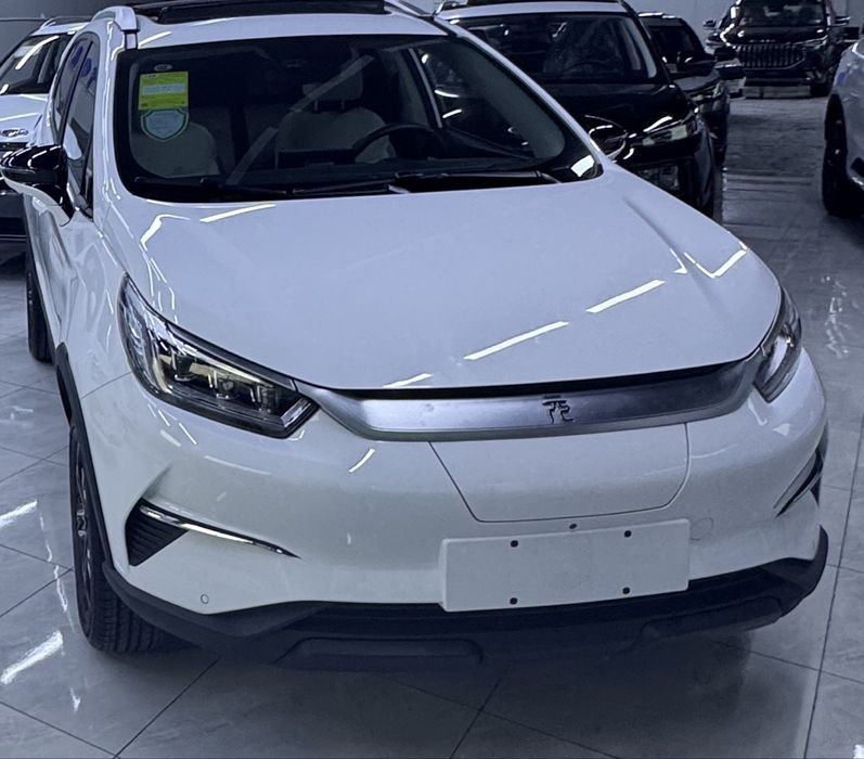 BYD YUAN PRO белый цвет