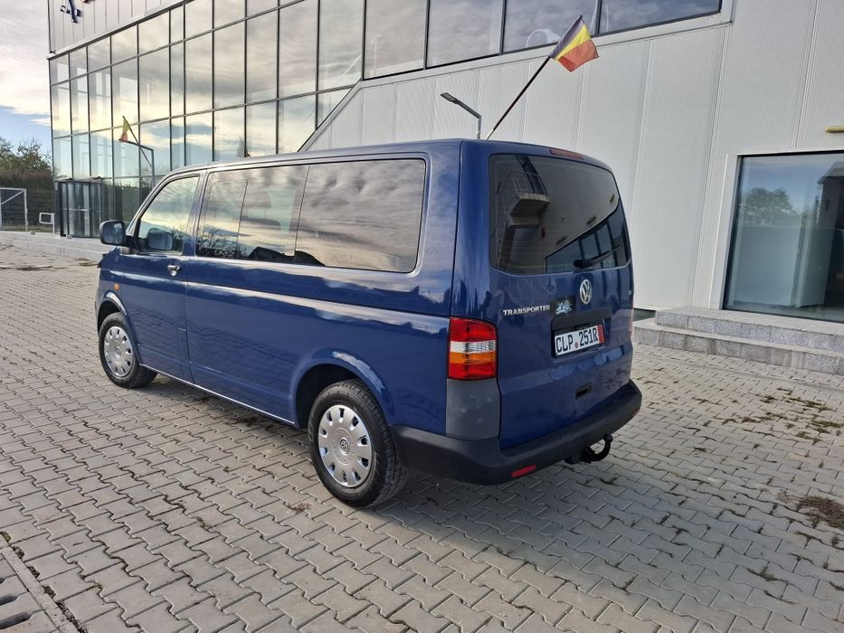 Vând Vw Caravelle T5