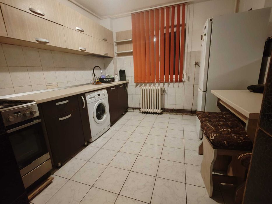 Ofer spre închiriere apartament utilat si mobilat - 2 camere Deva