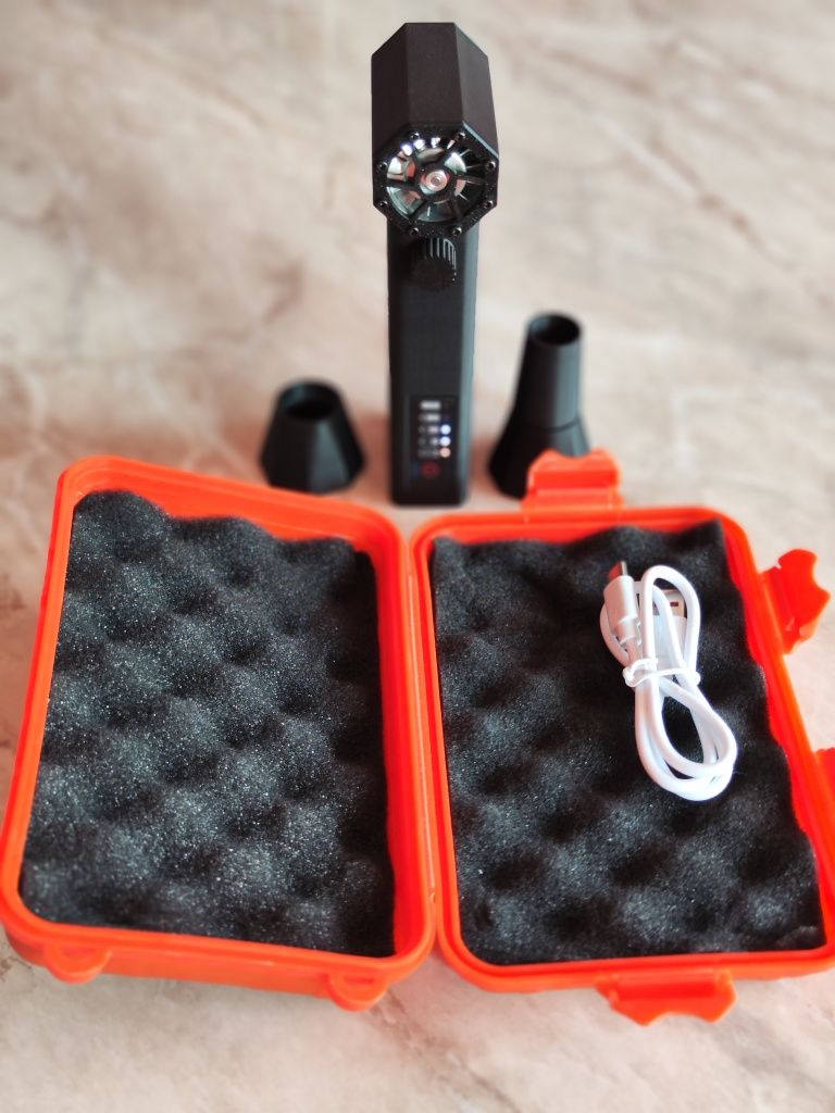 Suflantă electrică portabilă cu acumulator Li-ION
