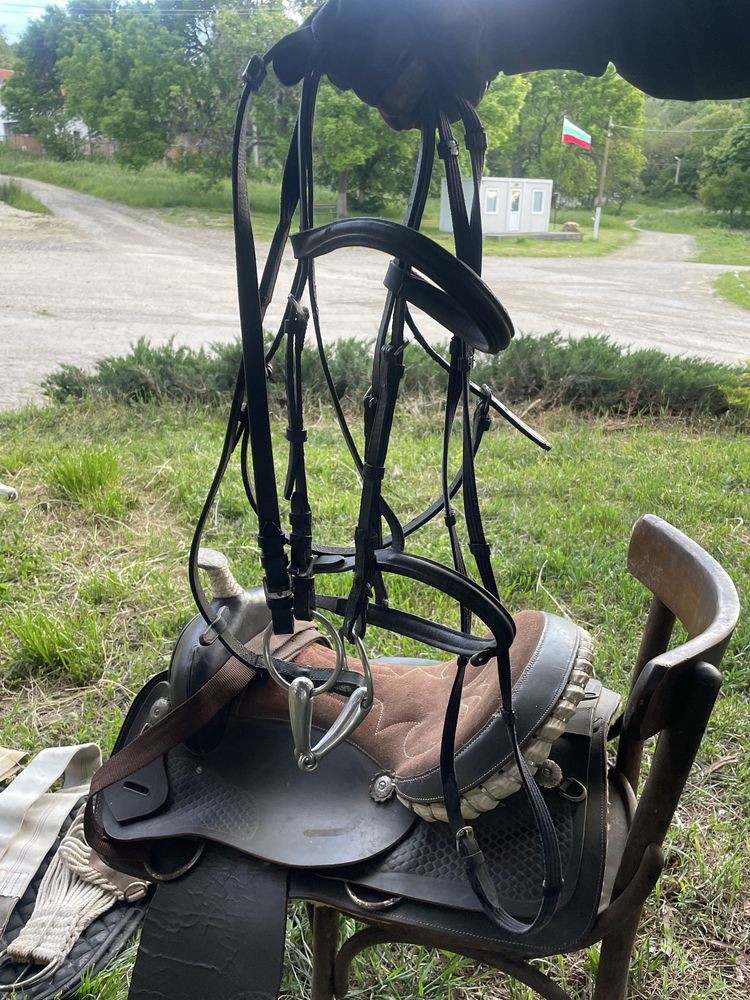 Седло за езда Уестърн. Неползвано