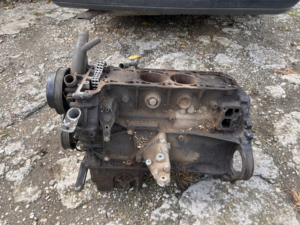 Двигател/Блок Mercedes M102 2,0 122кс