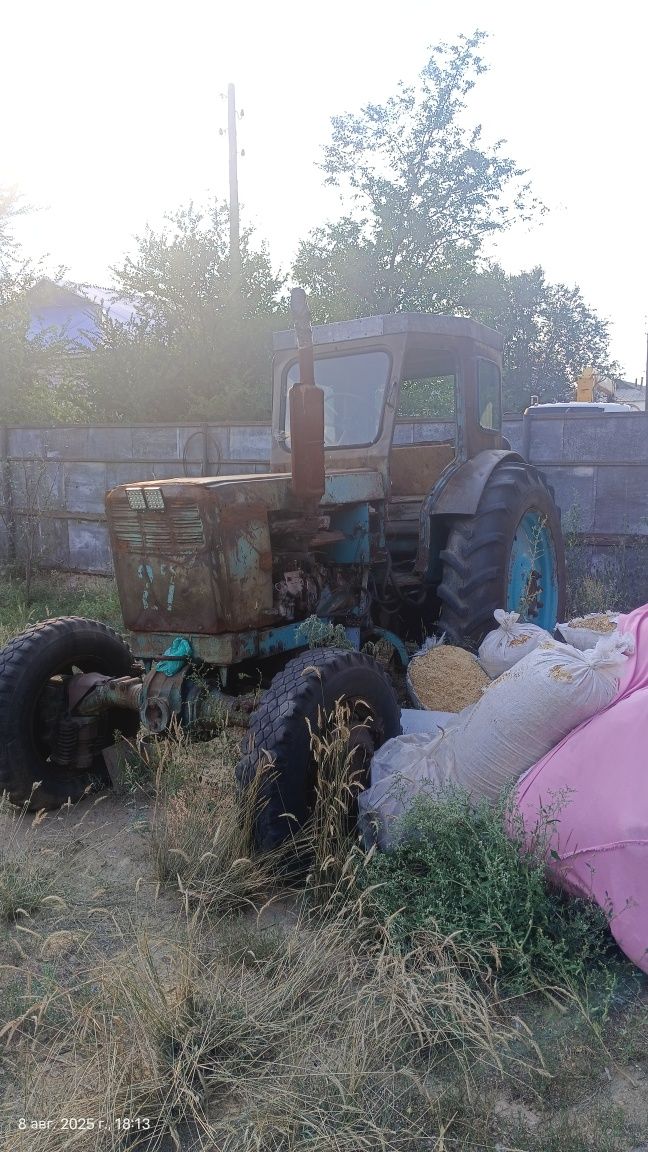 Трактор ЛТЗ Т-40