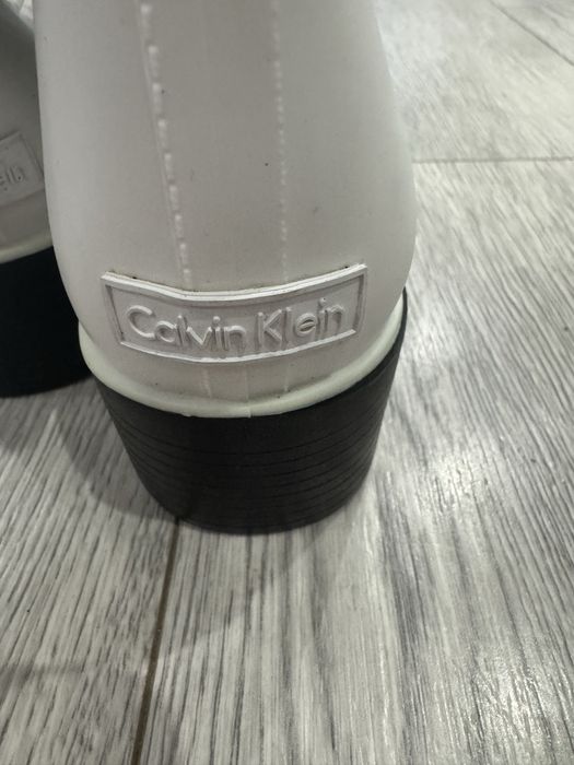 Calvin Klein гумени боти