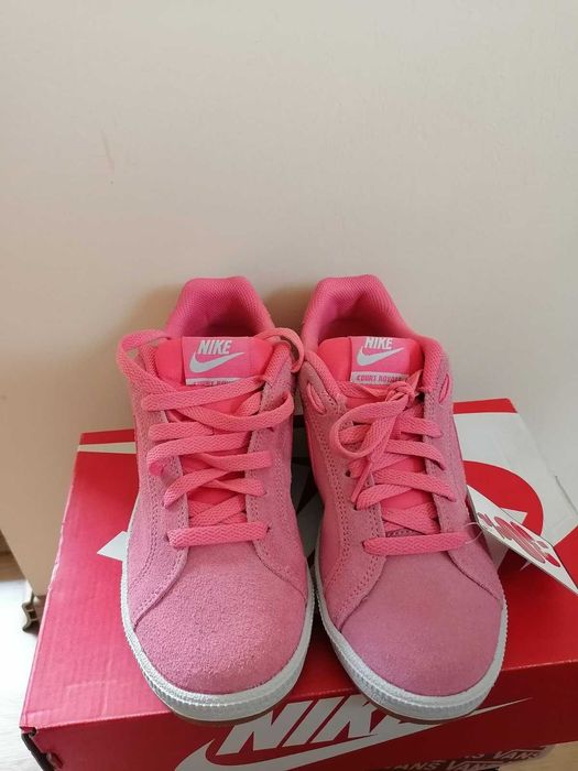 NIKE Маратонки COURT ROYALE SUEDE. Оригинал! Номер-38