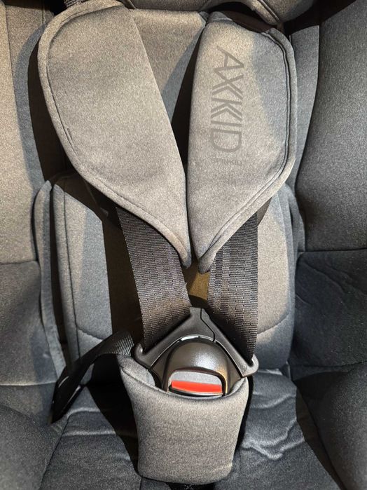 Axkid Стол за кола Spinkid (0-18 кг.)