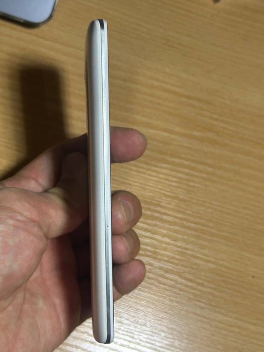 Продается телефон LG G3