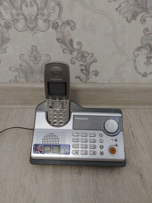 Радиотелефон Panasonic kx-tcd 235