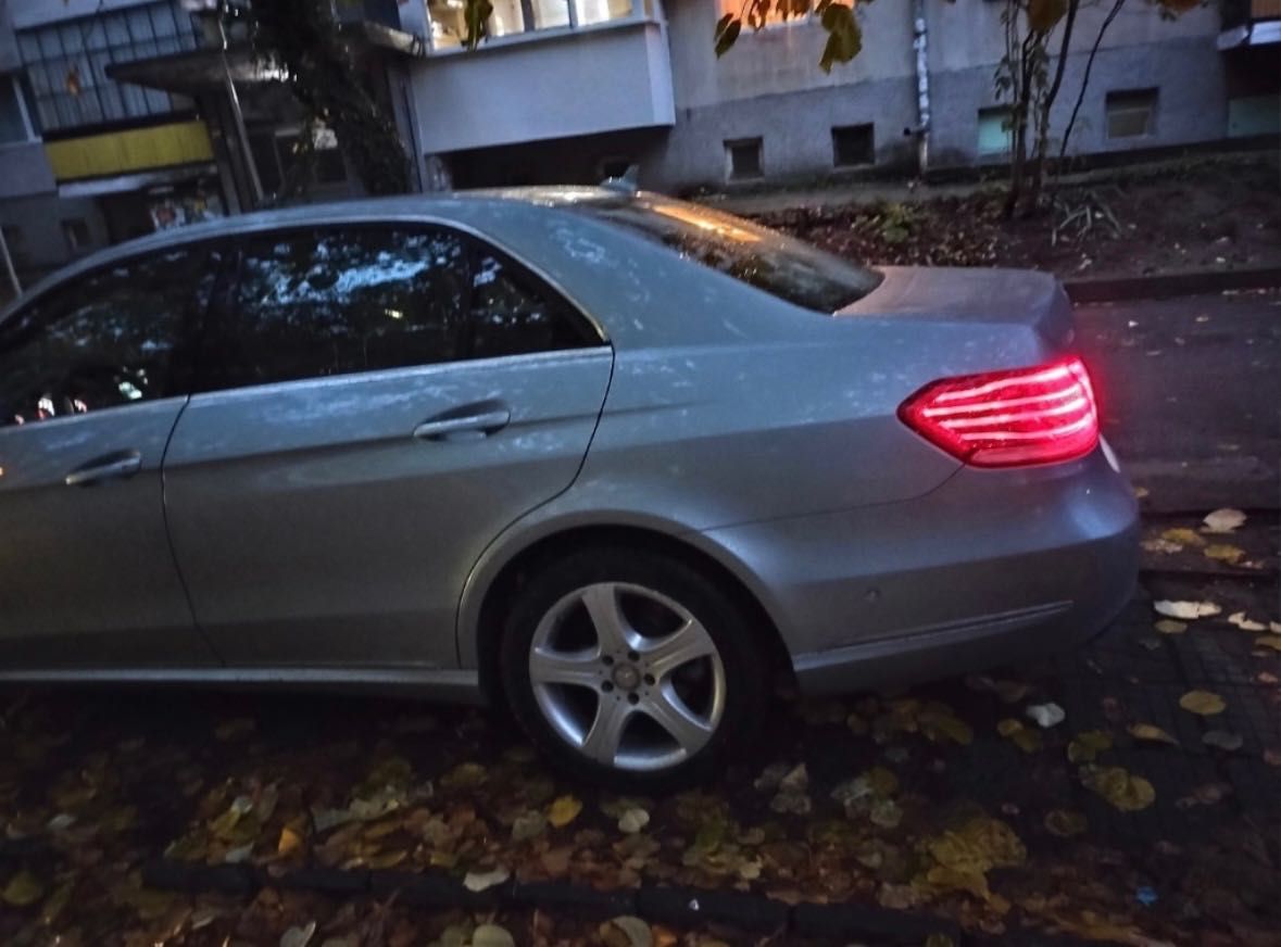 Mercedes Benz E350