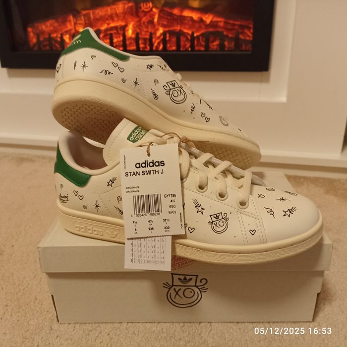 Adidași Adidas Stan Smith J,noi cu eticheta