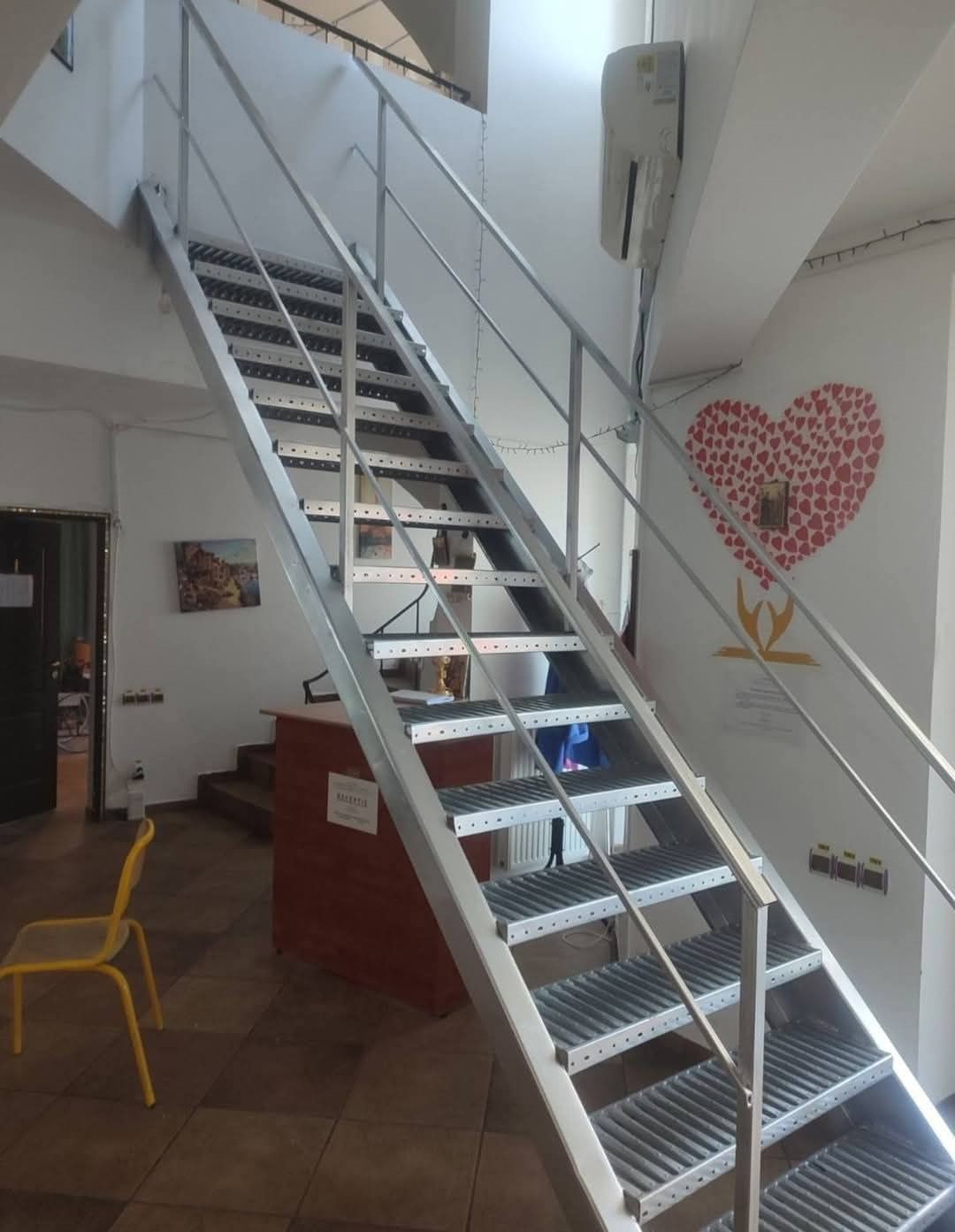 Scari metalice zincate