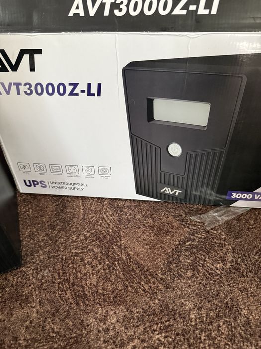 Ups 3000 , 4 акамулятора ! В отличном состоянии!