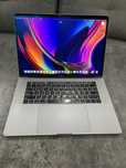 Apple Macbook Pro 15’ 2019