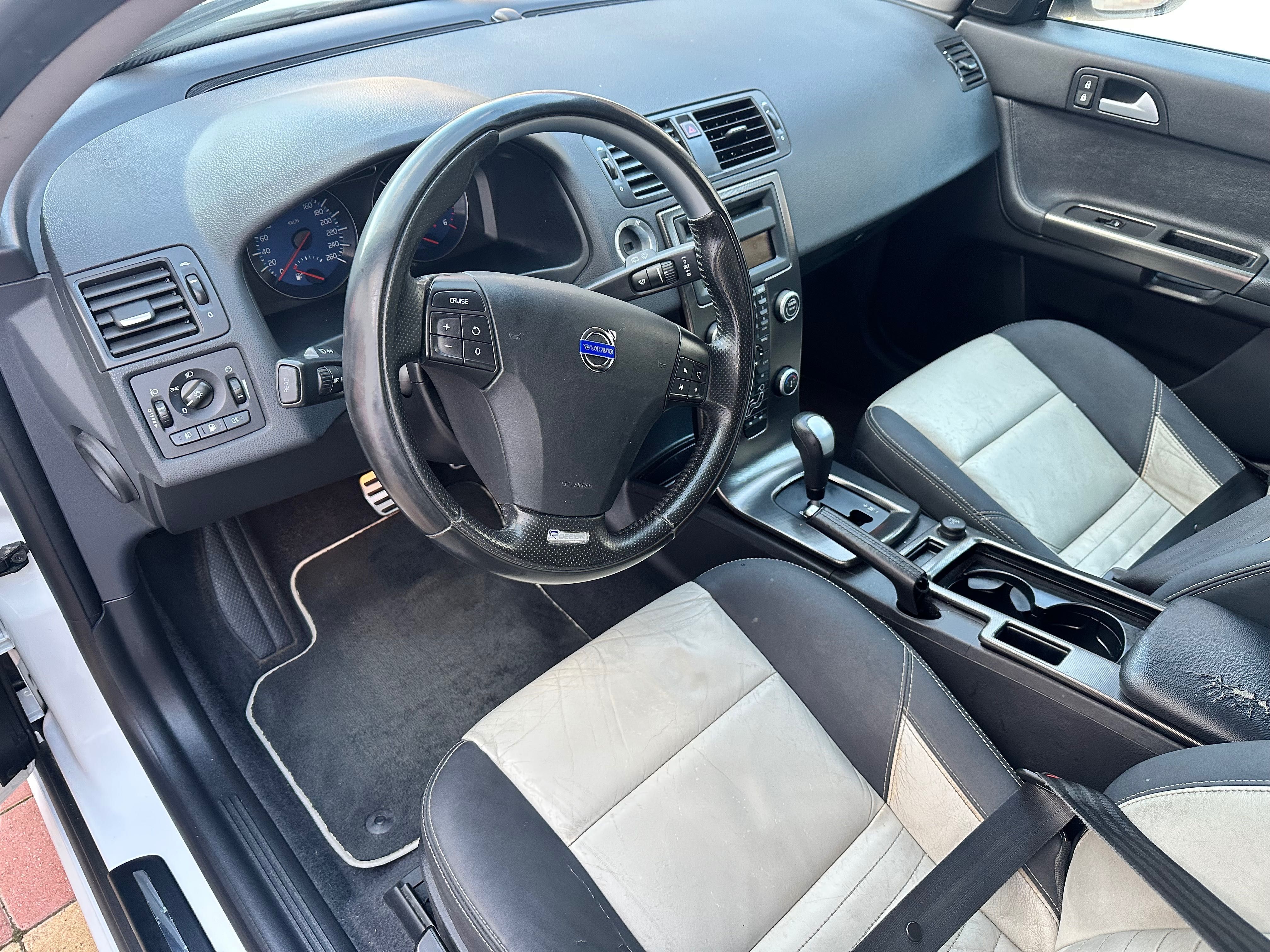 VOLVO V50 R-DESIGN 2.0 diesel