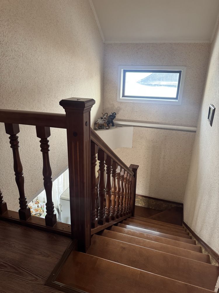 Продам приличный особняк