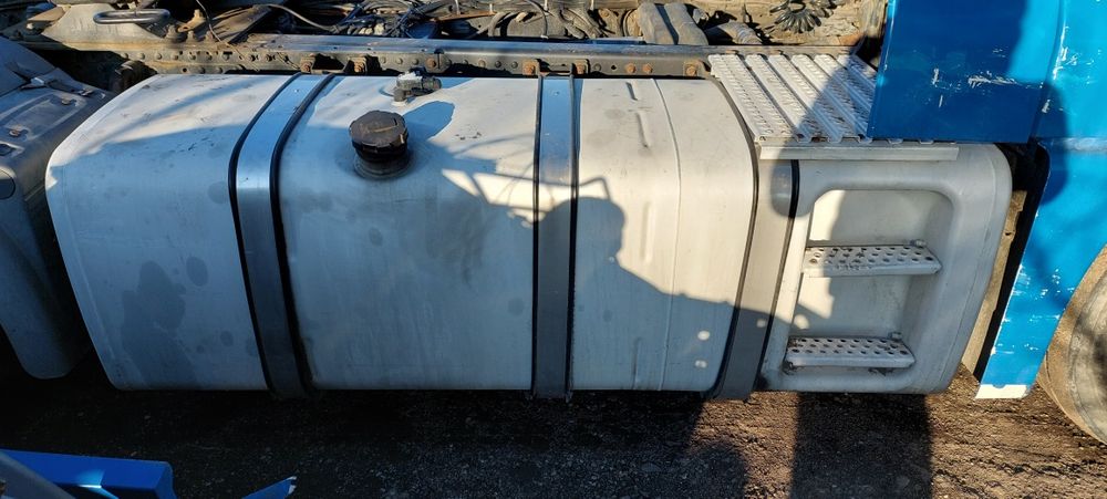 Rezervoare Daf, man tgx euro 6 700 litri