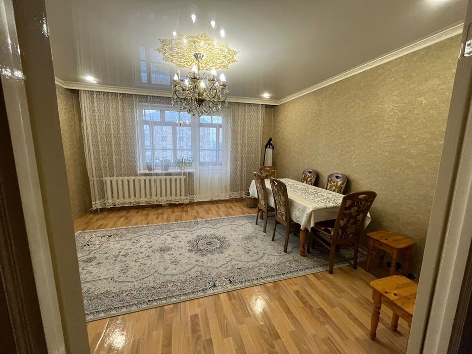 Продам 5 комнат квартиру!